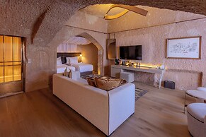 Avantgarde Refined Caves of Cappadocia