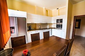 SG Apartments