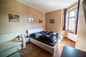 SG Apartments