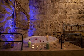 Sunak Cave Hotel