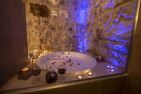 Sunak Cave Hotel