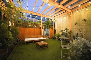Traditional Apartment - Hostel
