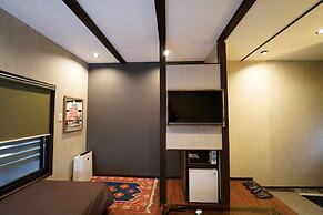 Traditional Apartment - Hostel