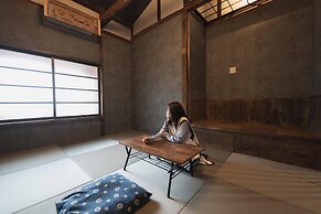 Traditional Apartment - Hostel
