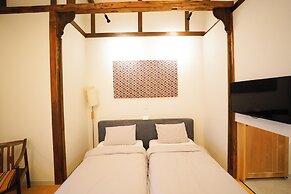 Traditional Apartment - Hostel