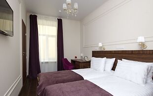Golden Age Hotel