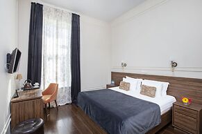 Golden Age Hotel