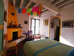 Casa de los Espíritus Alegres By Rotamundos