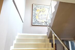 Aree Art Residence