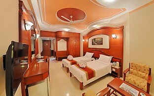 Hotel Gnanam