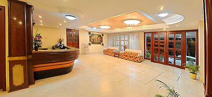 Hotel Gnanam
