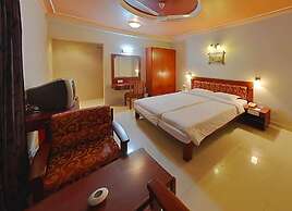 Hotel Gnanam