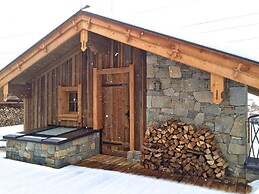 Lisa Chalets