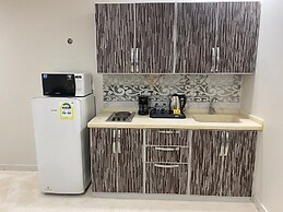 Julanar Alsharq Suites