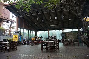 Narakul Resort Hotel