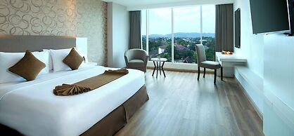 Platinum Adisucipto Hotel & Conference