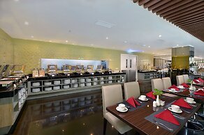 Platinum Adisucipto Hotel & Conference