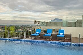 Platinum Adisucipto Hotel & Conference