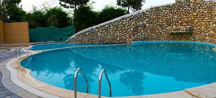 The Roar Resort