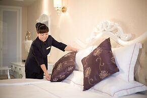 Longjiang Country Garden Phoenix Hotel