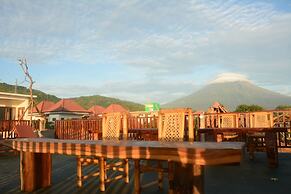 Amed Sunset Beach