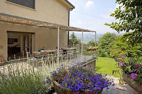 Villa De Hura