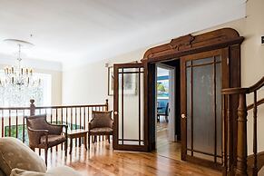 Monroe House Executive Suites