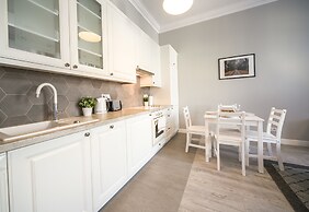 Friendhouse Apartments - Train Station Area