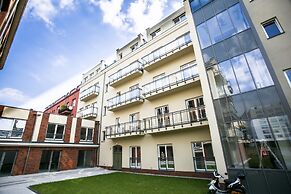 Friendhouse Apartments - Train Station Area