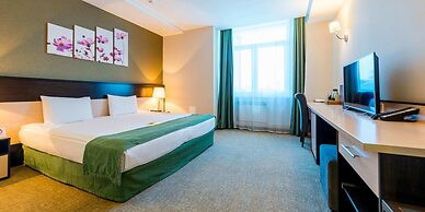 Reston Hotel & Spa