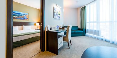 Reston Hotel & Spa