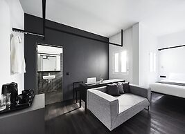 Hotel Mono