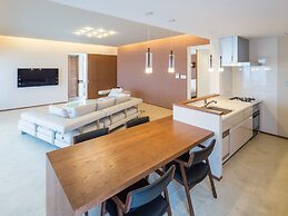 Condominium T-Room