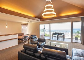 Condominium T-Room