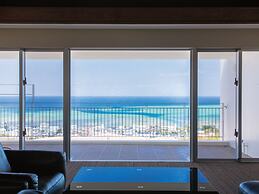 Condominium T-Room