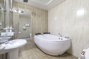 Dom Hotel