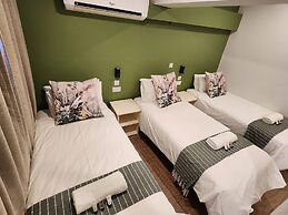 Livingstone Lodge