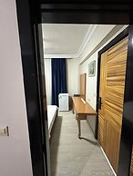 Serenity Suit Hotel