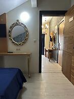 Serenity Suit Hotel