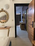 Serenity Suit Hotel