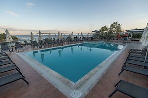 La Luna Hotel