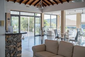 La Luna Hotel