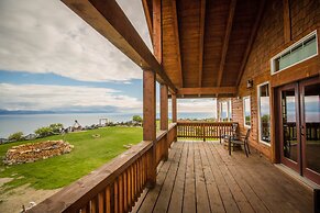 Baycrest Lodge