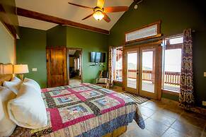 Baycrest Lodge