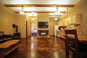 Baycrest Lodge