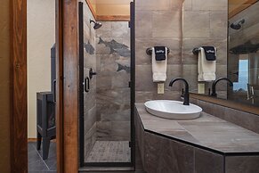 Baycrest Lodge