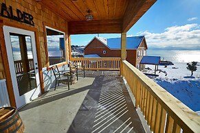 Baycrest Lodge
