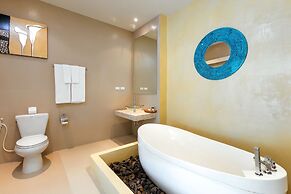 Amala Grand Bleu Resort Hilltops
