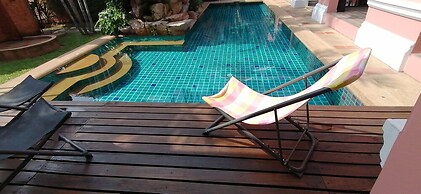 Pratamnak villa
