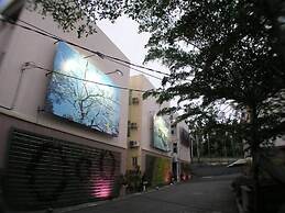 Moon Villa